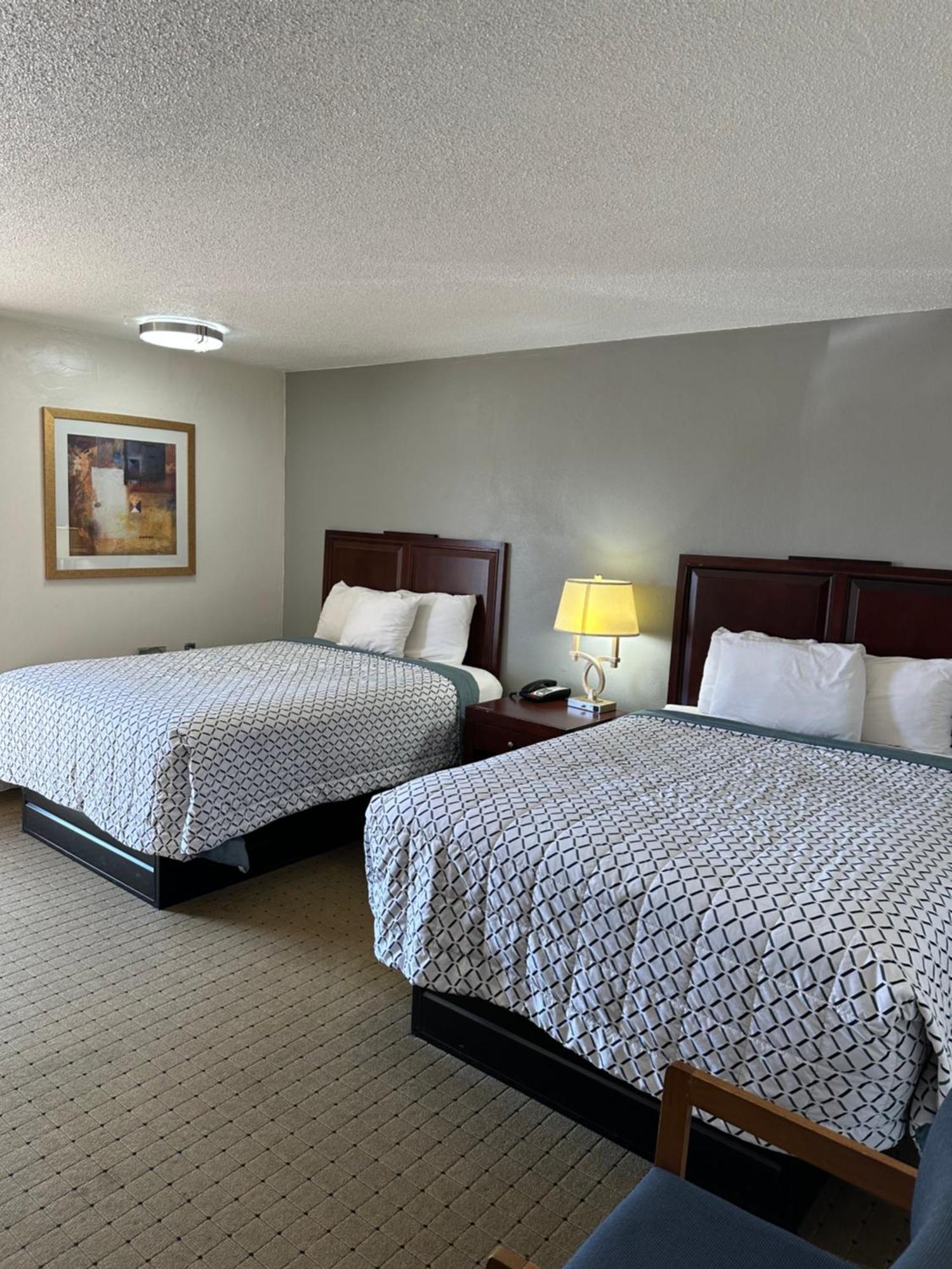 Budget Inn Motel Storm Lake Экстерьер фото